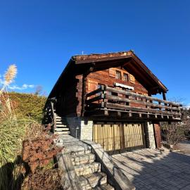 Chalet à Savièse en bordure de forêt, hotel din Savièse