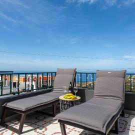 Estrela House I Calheta Madeira, hotel v mestu Calheta