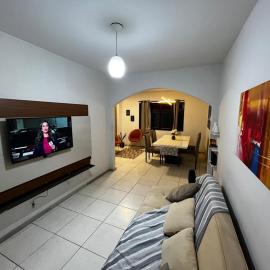 Espaço Shalom é um apartamento térreo ideal para você e sua família, hotel in São Pedro da Aldeia