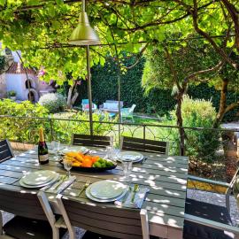 Villa Franca - with private garden, near beach, khách sạn ở Vis