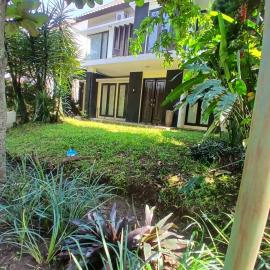 Rumah liburan keluarga di Dago Resort 3 Kamar Tidur
