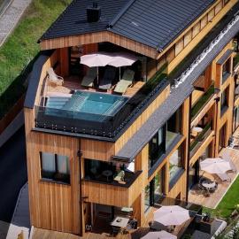 Lärchenlodge SkySpa and Rooftop Pool inklusive Stubai SuperCard, hotel di Fulpmes