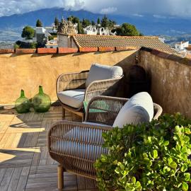 Casa Maroto - Boutique Stay in het hart van Comares, Airco, Rooftop terras, uitzicht op zee en bergen, gratis wifi