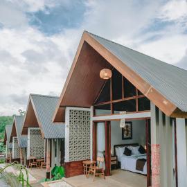 Air Ilir Grand Villa، فندق في Gitgit