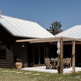 Airdrie - Storybook Country Cottage Charm