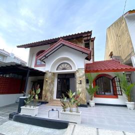 Homestay Syariah Merapi View By Simply Homy, hotel in Ngaglik
