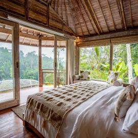 Moonlit Jungle, hotel a Seribatu