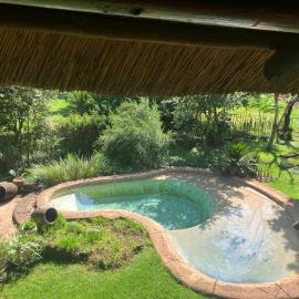 Cave view Cottages, hotel in Muldersdrift