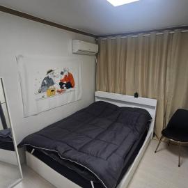 Viesnīca HiMIN Guest House and give you 1room and Host live same house pilsētā Suvona