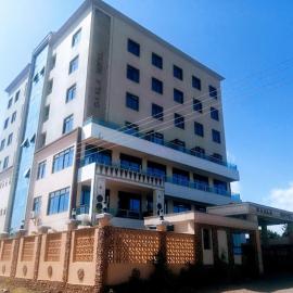 Saala Hotel Limited, מלון בGatunga
