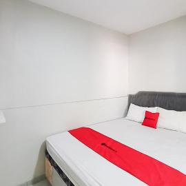 RedDoorz Syariah Near STEKOM Semarang, hotel in Alastuwo