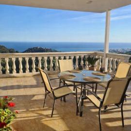 Villa Vista Alegría, hotel in Santa Susanna