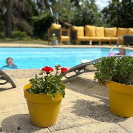 Slow-Living Retreat in the French Countryside, Gers, hotell sihtkohas Barran