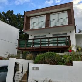 Beautiful house in Papudo, wonderful ocean view, hotel a Papudo