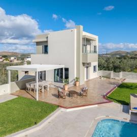 Dina Villa