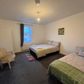 NextDoor Morden