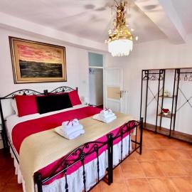 Vicolo Santa Maria- Appartamento nel centro storico.: Subiaco'da bir otel