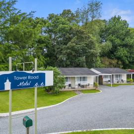 Tower Road Motel, hotell i Matamata