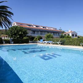 Hostal Port Fornells, hotel v destinaci Fornells