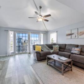 3 Bedroom Condo Near Wildwood Beach & Boardwalk, hotel in Wildwood
