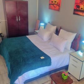 Emerald Green Family Haven!, hotel u gradu Rustenburg