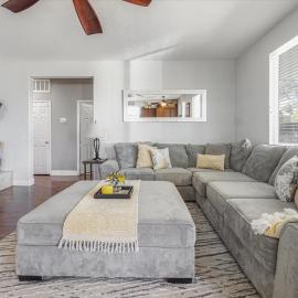 Your Home Away From Home near Wineries & Old Town