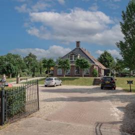 B&B Stations Koffiehuis, Hotel in Molkwerum