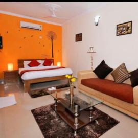 Samrat hotel, hotel in Neemrana
