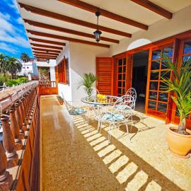 Pension Casa Esperanza，特羅爾的飯店