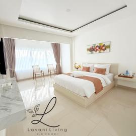 Lavani Living Hotel, hotel u gradu Tjakranegara