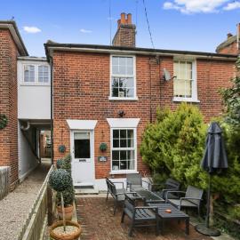 Cosy Cottage, Fireplace, Fenced Garden, Pets, Hotel in Wivenhoe