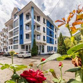 Hotel Golden Spirit, hotell sihtkohas Băile Herculane