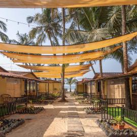 Deepiksha Beach Resort Talpona, hotel em Magdāl