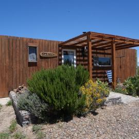 Chacra La Elena - Casa container a 15km de Madryn, hotel in Puerto Madryn