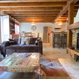 Maison de ville 9P - 4 chambres - Balcon et parking, hotel in Cauterets