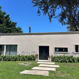 House in the private neighborhood of Barrancas de San Benito