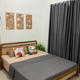 Wening Stay, hotel u gradu Srondolwetan
