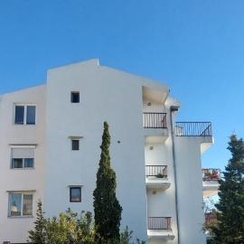 Apartment Maruni