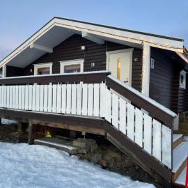 Øse Camping, hotelli kohteessa Gratangen