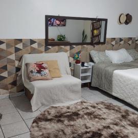 Hospedagem Aconchegante em São José SC - Check in às 12 hs, hotel in São José