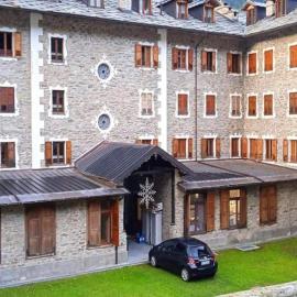 In the historic building, con aria condizionata, hotel in Ceresole Reale