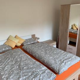 Útulný apartmán v Jizerkách, hotell i Hejnice