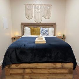 Cozy Cedar Nook