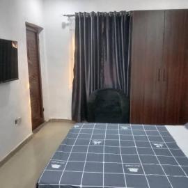 MoExoticRoyaleServices, khách sạn ở Ikorodu