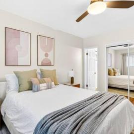 Prime Manhattan Beach 2BR Walk to Beach with Parking