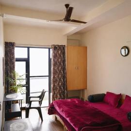 LVMR MIDTOWN STUDIO APARTMENT Shamshi, hotel in Kulu