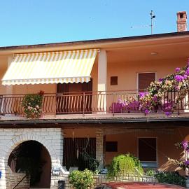 Apartment Taja, hotel in Ližnjan