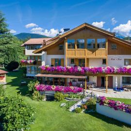 Pension Haus am See, hotel v destinaci Naz-Sciaves