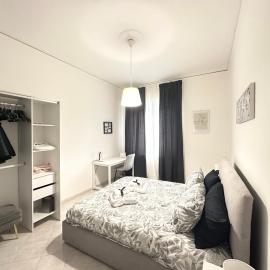 La Dolce Vita Home 15