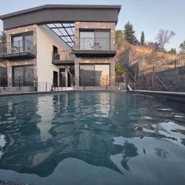 Cesia Boutique - ססיה סוויטות בוטיק, hotel a Biriyya